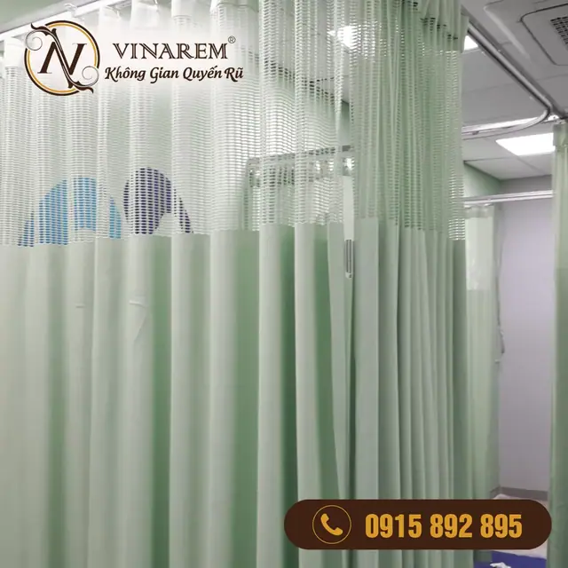 Rèm ngăn y tế kháng khuẩn màu xanh lá cho không gian bệnh viện BV06 – BV Quốc tế Hạnh Phúc, Bình Dương