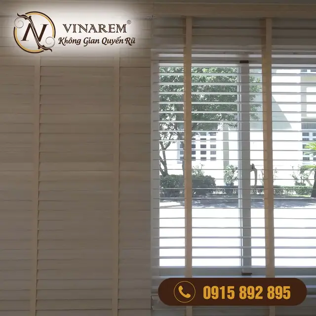 Rèm sáo gỗ cửa sổ văn phòng VP35