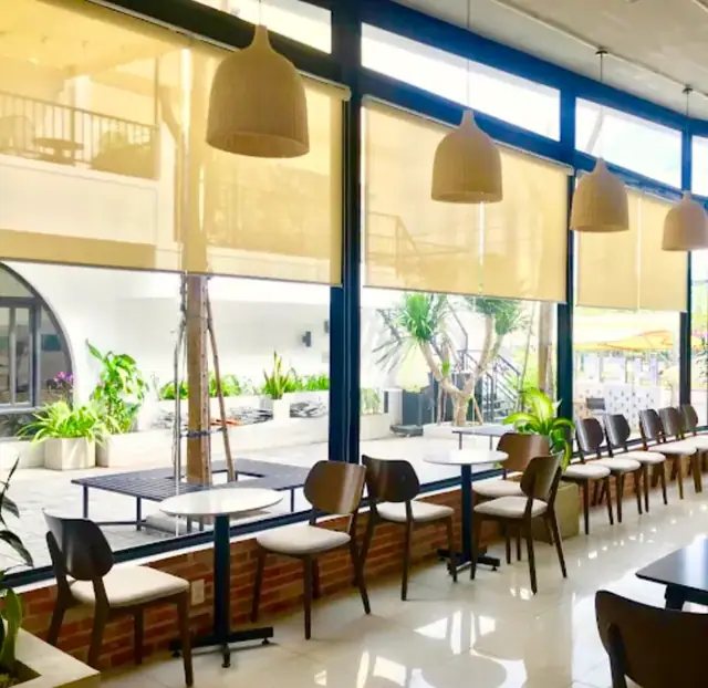 Top 6 Loại Rèm Trang Trí Quán Cà Phê Được Ưa Chuộng Hiện Nay