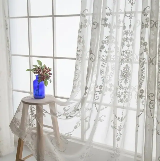 Cách Lựa Chọn Rèm Cửa Theo Phong Thủy Hợp Mệnh Cho Gia Chủ