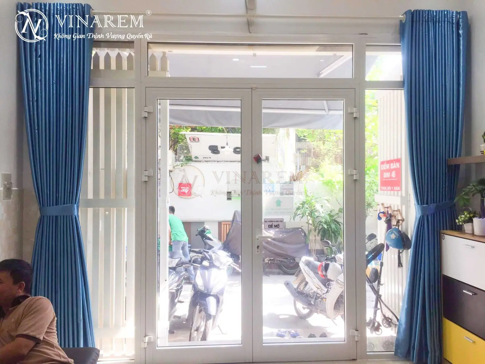rem vai mau xanh duong