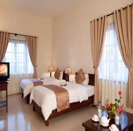 mẫu rèm cửa cửa khách sạn
