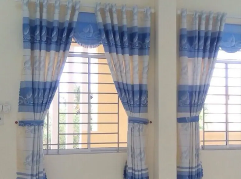 Rèm cửa trang trí lớp học