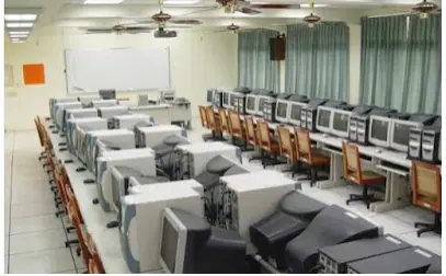 Trang trí rèm cửa cho lớp học