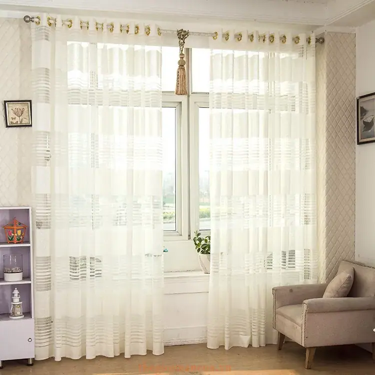 rèm vải voan phòng khách chung cư