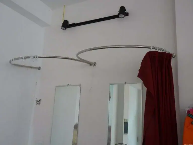Rèm thay đồ shop khung tròn, khung chữ U
