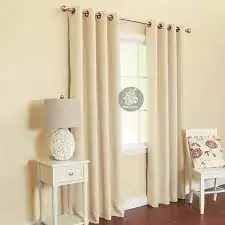 Cách chọn rèm cửa cho tường màu vàng kem