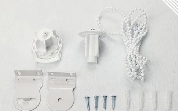 Một số phụ kiện để thực hiện cách lắp rèm cuốn