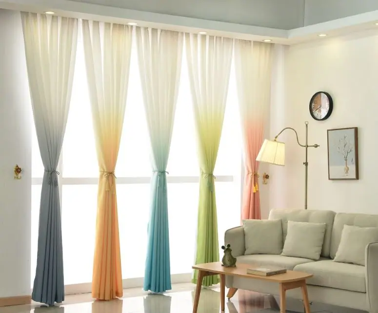 Sự chuyển giao màu sắc độc đáo của rèm ombre