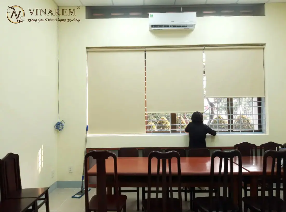 Rèm cuốn cách âm