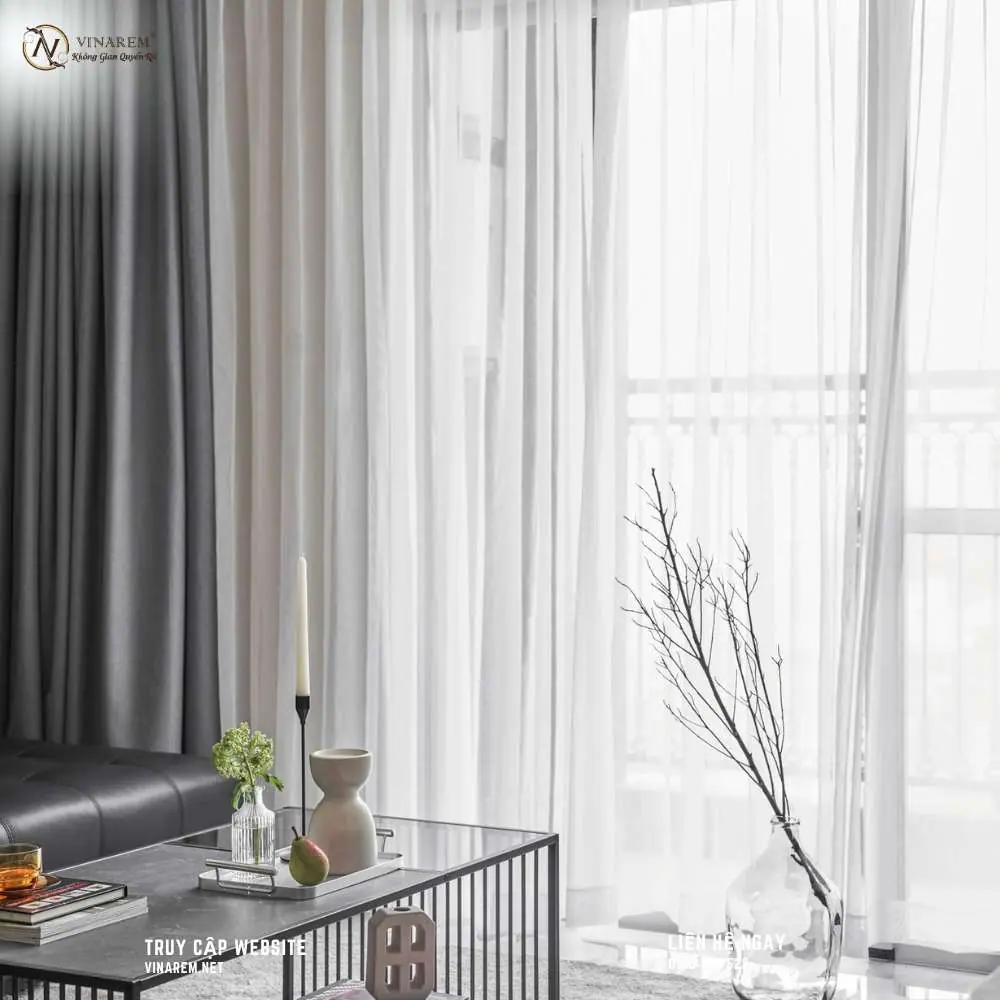 Rèm vải voan với chất liệu nhẹ nhàng tạo cảm giác êm dịu thoải mái cho nhà bạn