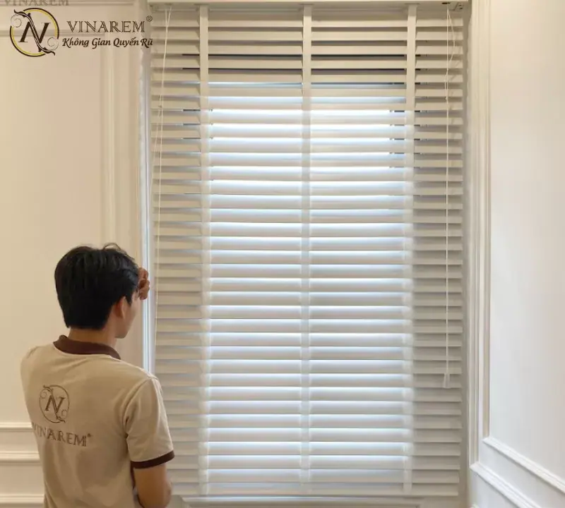 rem cua cho nguoi menh thuy vinarem.com jpg