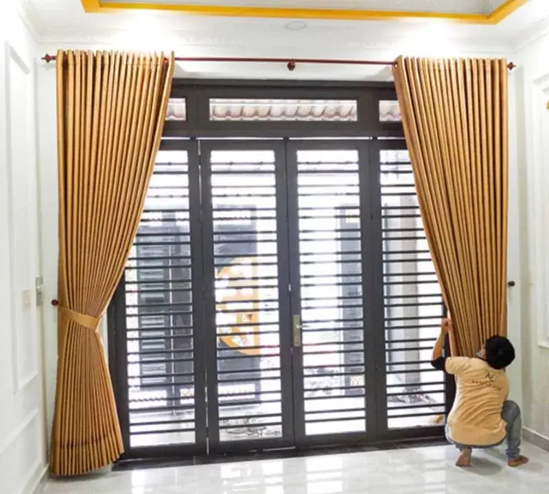 Vinarem lắp đặt rèm
